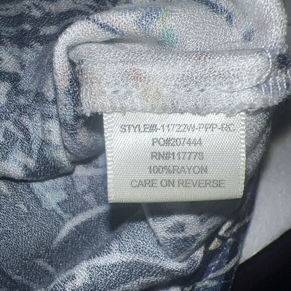 Love Stitch Women's Palm V-Neck Surplice Bell Sleeve‎ Blouse Size Large - Picture 5 of 7